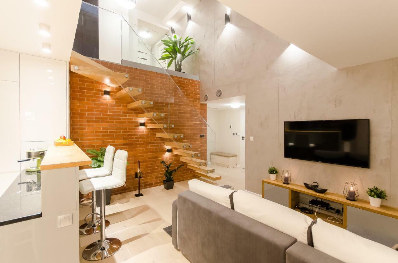 Central Penthouse With Terrace Краков Экстерьер фото
